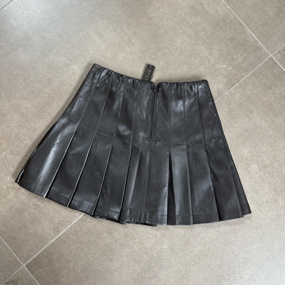 Alice + Olivia Carter faux leather pleated skirt